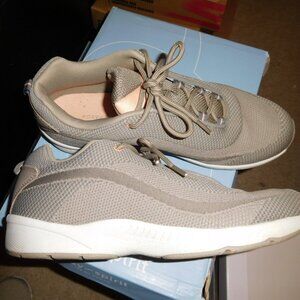 9.5m easy spirit ROMY17 BEIGE SNEAKERS